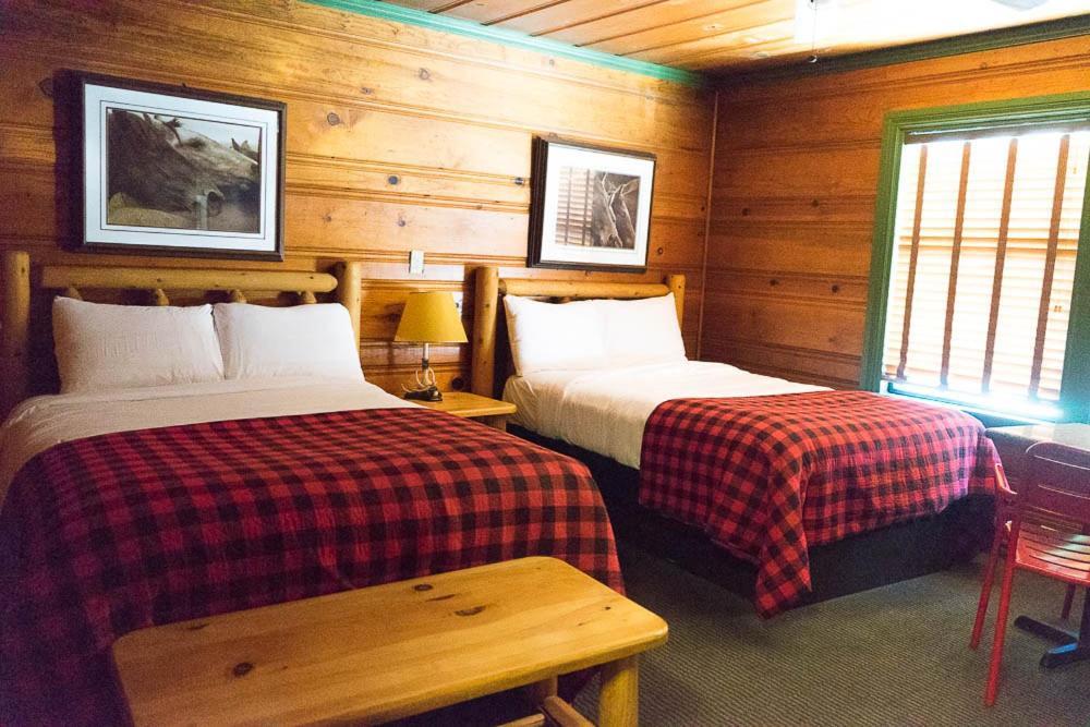 Shaver Lake Village Hotel Экстерьер фото