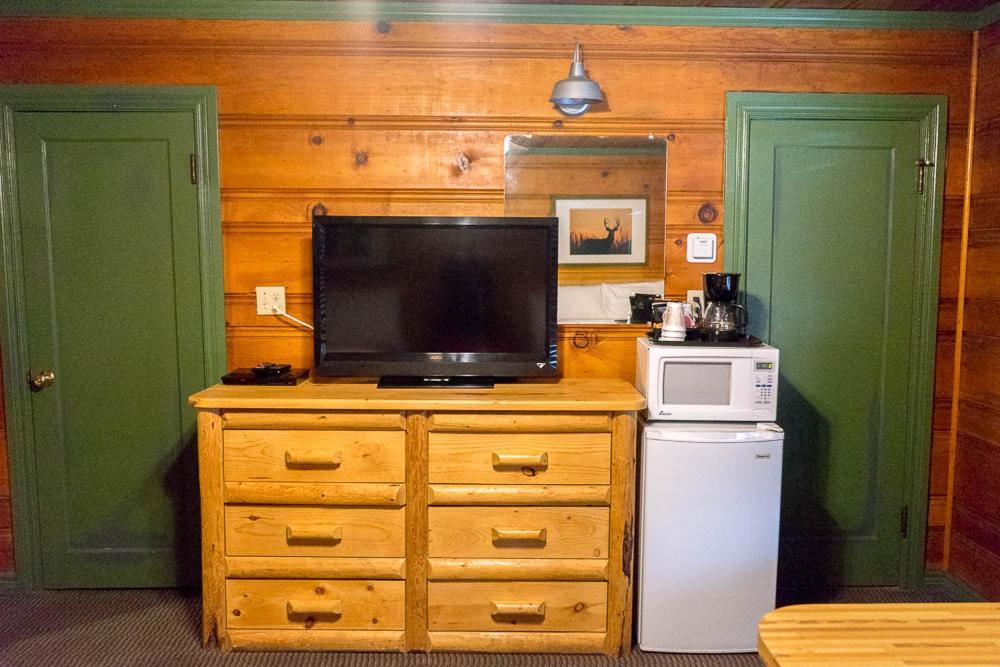 Shaver Lake Village Hotel Экстерьер фото