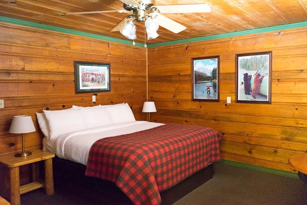 Shaver Lake Village Hotel Экстерьер фото