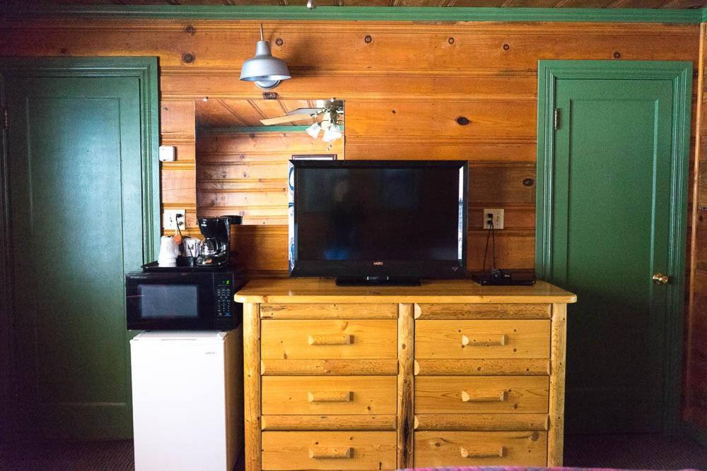 Shaver Lake Village Hotel Экстерьер фото