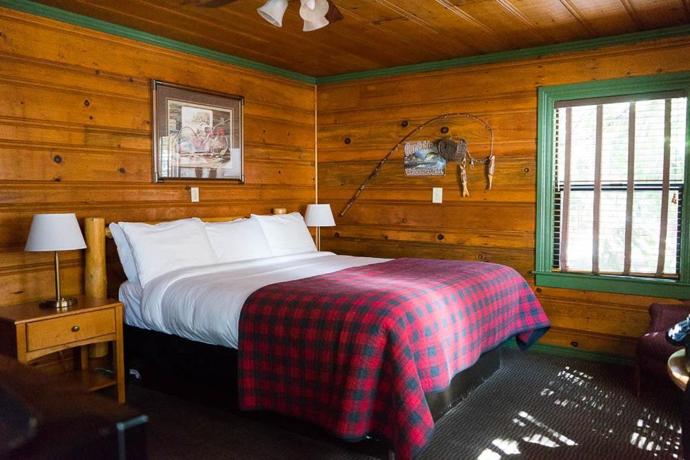 Shaver Lake Village Hotel Экстерьер фото