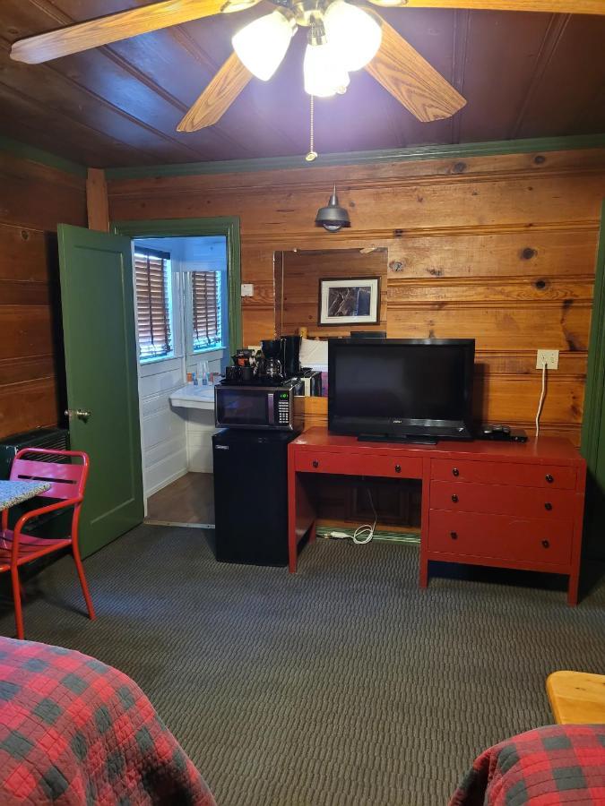 Shaver Lake Village Hotel Экстерьер фото