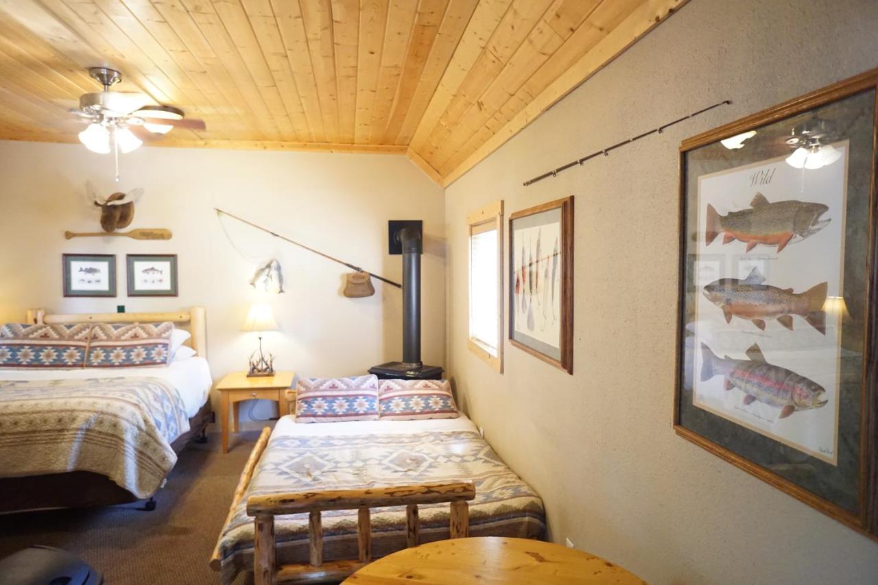 Shaver Lake Village Hotel Экстерьер фото