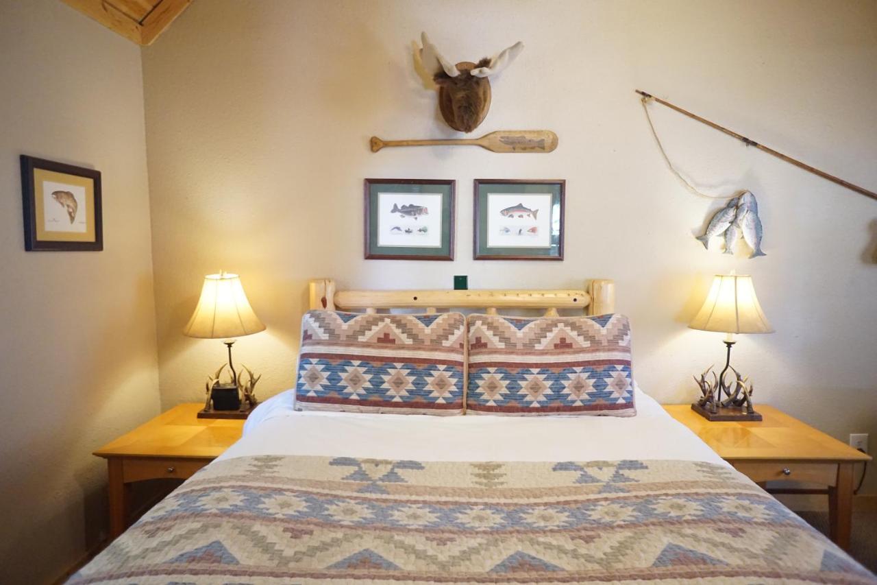 Shaver Lake Village Hotel Экстерьер фото