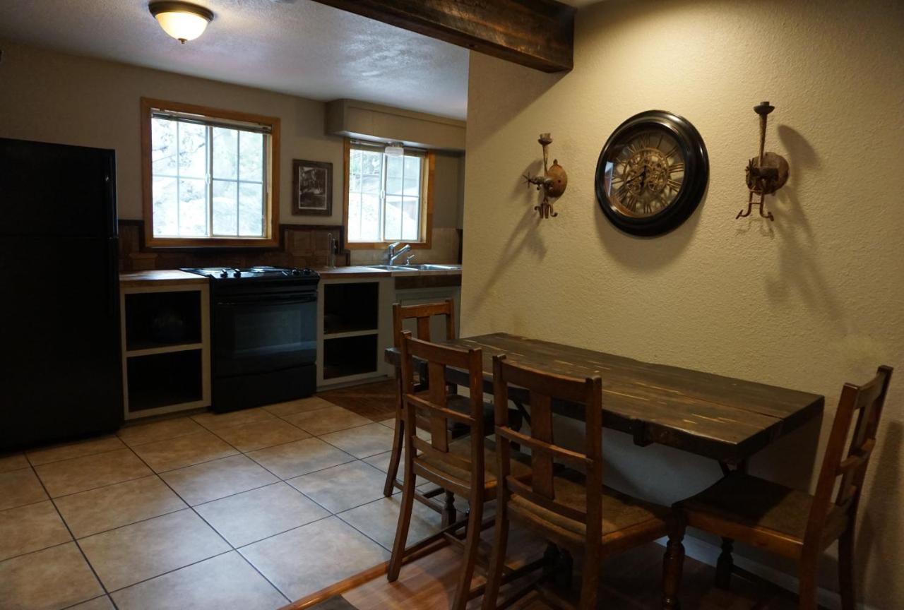 Shaver Lake Village Hotel Экстерьер фото