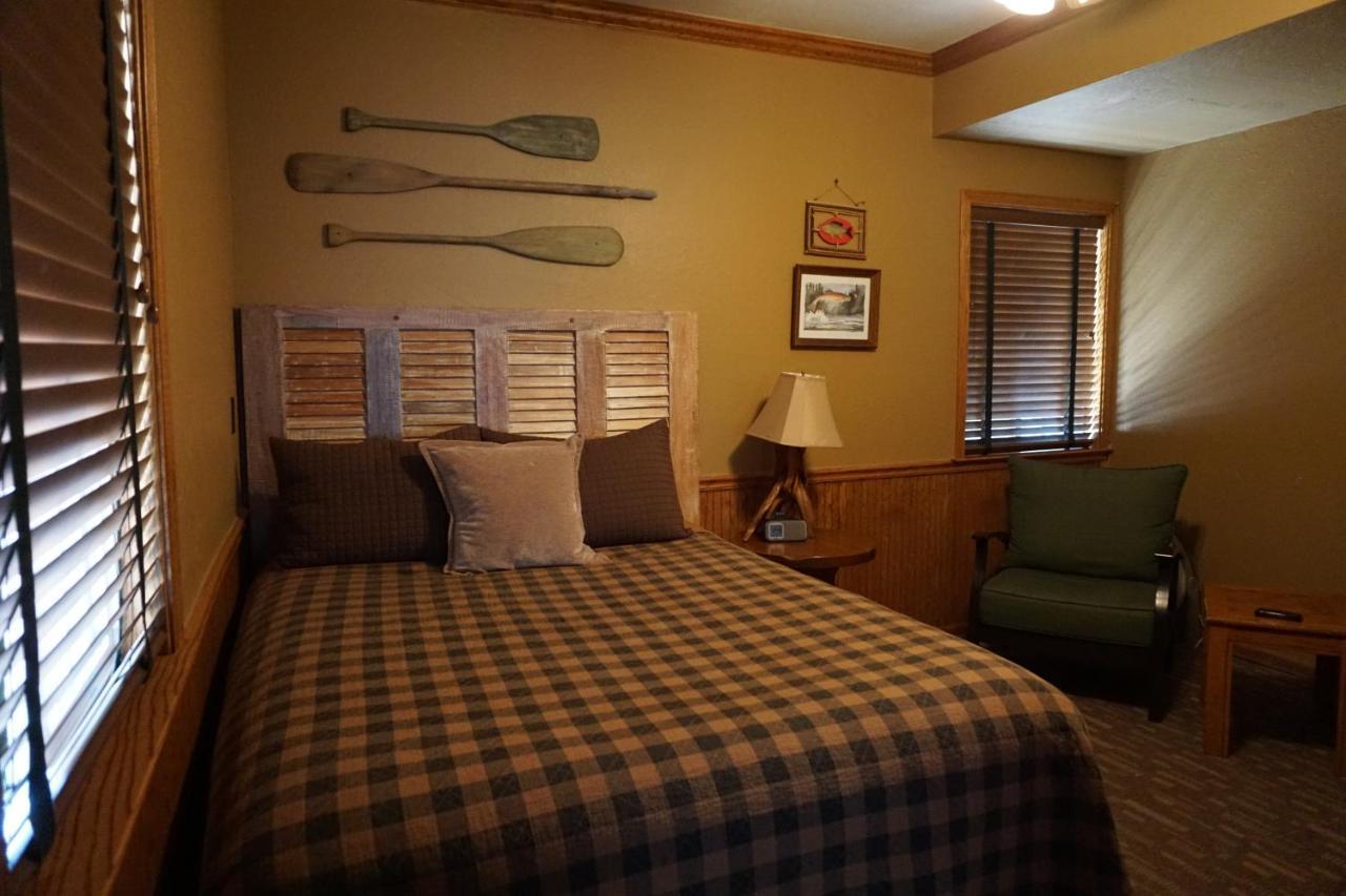 Shaver Lake Village Hotel Экстерьер фото