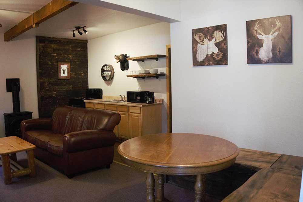 Shaver Lake Village Hotel Экстерьер фото